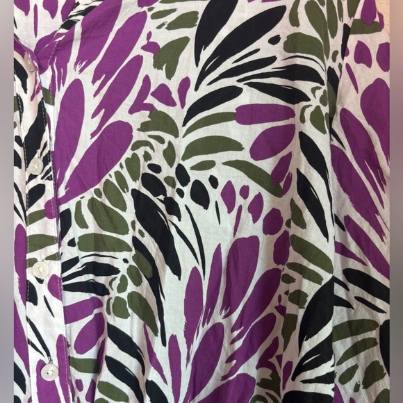 Chico’s Ruched Sleeve Tropical Floral Blouse in African Violet 2.5 14 - Picture 8 of 10